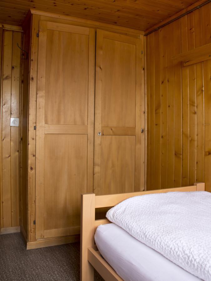 Refuge De Plan-Francey Hotel Moleson Екстериор снимка
