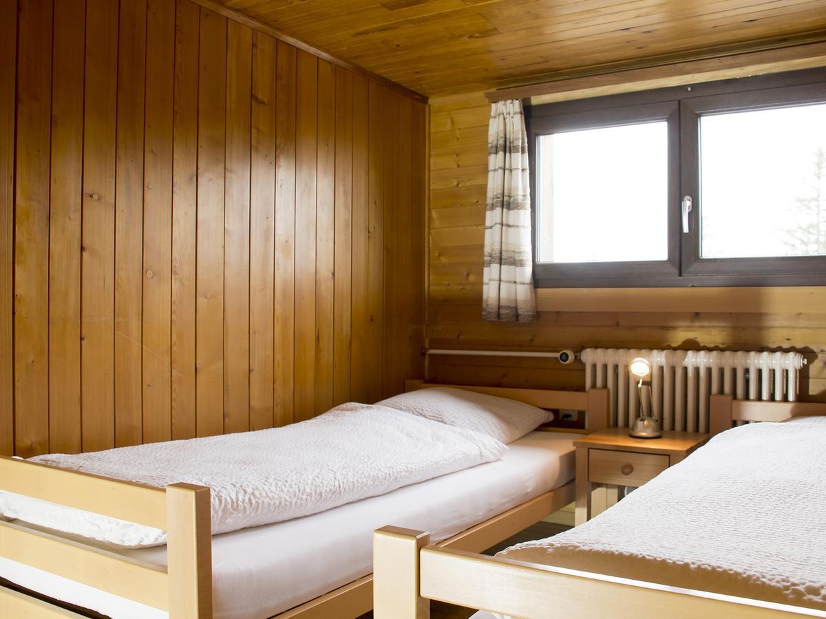Refuge De Plan-Francey Hotel Moleson Екстериор снимка
