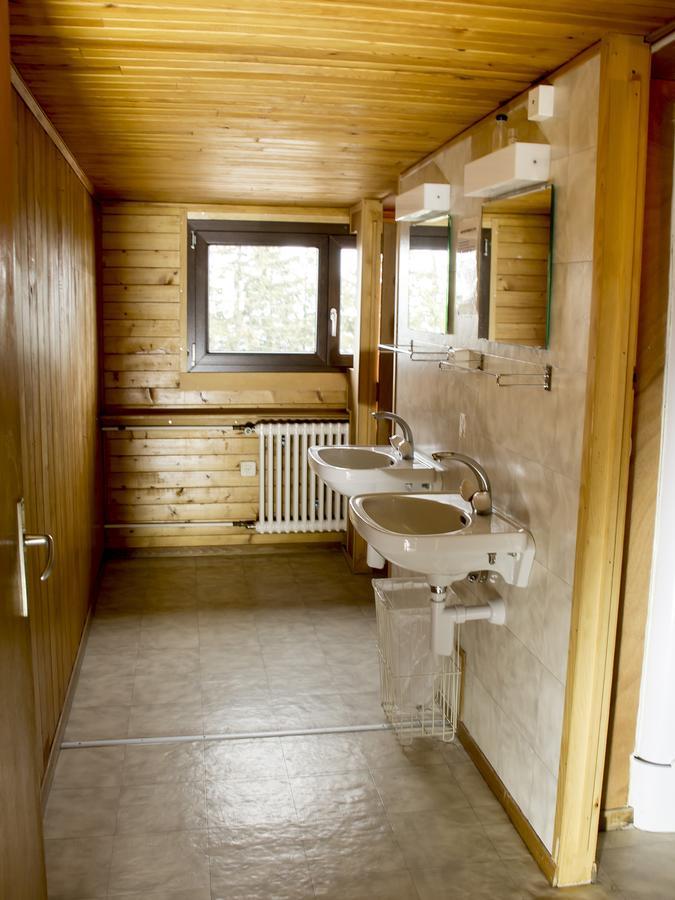 Refuge De Plan-Francey Hotel Moleson Екстериор снимка