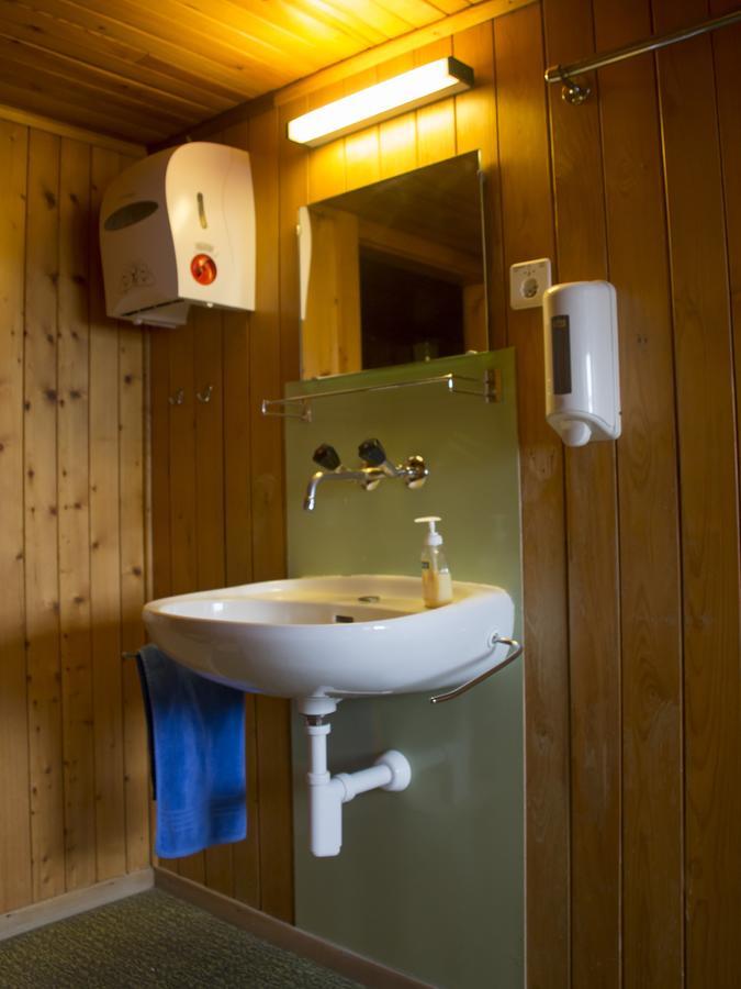 Refuge De Plan-Francey Hotel Moleson Екстериор снимка